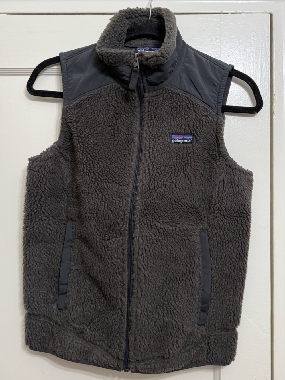 Patagonia Dark Gray Fleece Vest - Women’s S